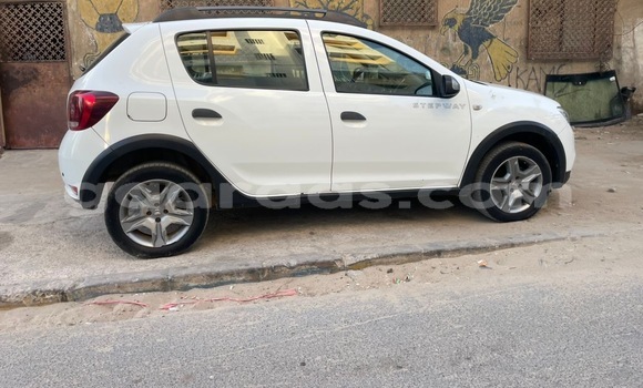 Dieundeu Occasion Dacia Sandero Blanc Auto in Dakar in Dakar Dieundeu Occasion Dacia Sandero Blanc Auto in Dakar in Dakar