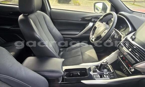 Acheter Occasion Voiture Mitsubishi Eclipse Cross Blanc à Dabo, Kolda Acheter Occasion Voiture Mitsubishi Eclipse Cross Blanc à Dabo, Kolda