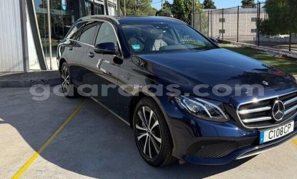 Acheter Occasion Voiture Mercedes‒Benz E–Class Noir à Behind berlin, Bagmati Acheter Occasion Voiture Mercedes‒Benz E–Class Noir à Behind berlin, Bagmati