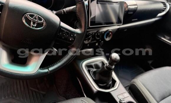 Acheter Occasion Voiture Toyota Hilux Noir à Diofior, Fatick Acheter Occasion Voiture Toyota Hilux Noir à Diofior, Fatick