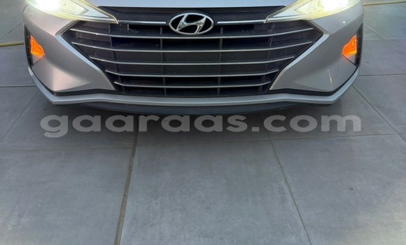 Acheter Occasion Voiture Hyundai Elantra Beige à Dakar, Dakar Acheter Occasion Voiture Hyundai Elantra Beige à Dakar, Dakar