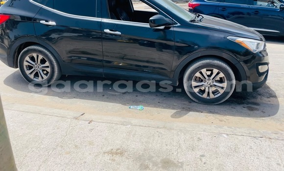 Acheter Occasion Voiture Hyundai Santa Fe Noir à Dakar, Dakar Acheter Occasion Voiture Hyundai Santa Fe Noir à Dakar, Dakar