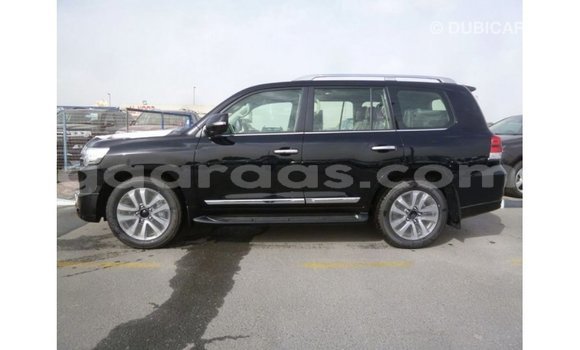 Acheter Import Utilitaire Toyota Land Cruiser Noir à Import - Dubai, Dakar Acheter Import Utilitaire Toyota Land Cruiser Noir à Import - Dubai, Dakar