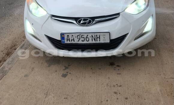 Acheter Occasion Voiture Hyundai Avante Blanc à Dakar, Dakar