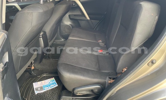 Acheter Occasion Voiture Toyota RAV4 Gris à Dakar, Dakar Acheter Occasion Voiture Toyota RAV4 Gris à Dakar, Dakar