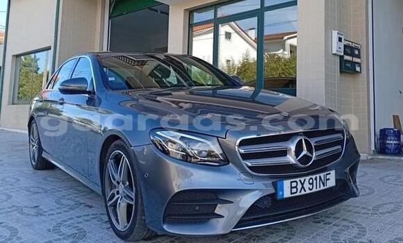 Acheter Occasion Voiture Mercedes‒Benz E–Class Gris à Dakar, Dakar