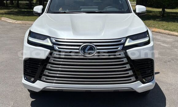 Acheter Occasion Voiture Lexus LX White à Medina, Kaolack Acheter Occasion Voiture Lexus LX White à Medina, Kaolack