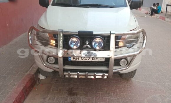 Acheter Occasion Voiture Mitsubishi L200 Blanc à Dakar, Dakar