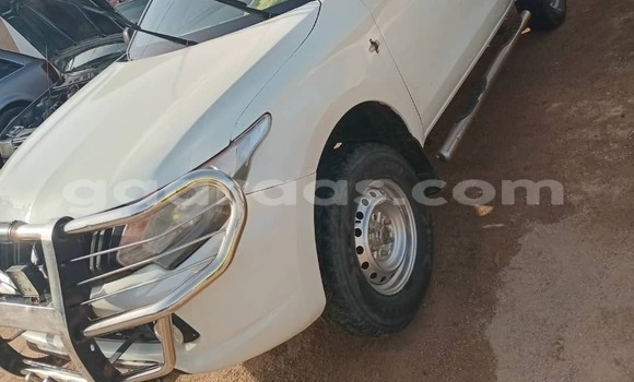 Dieundeu Occasion Mitsubishi L200 White Auto in Dakar in Dakar Dieundeu Occasion Mitsubishi L200 White Auto in Dakar in Dakar