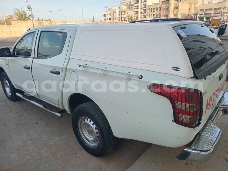Big with watermark mitsubishi l200 dakar dakar 33827