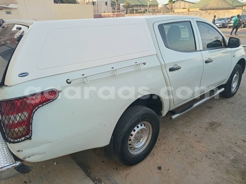 Big with watermark mitsubishi l200 dakar dakar 33827