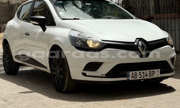 Acheter Occasion Voiture Renault Clio Blanc à Dakar, Dakar