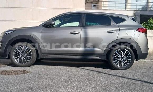 Acheter Occasion Voiture Hyundai Tucson Gris métallisé à Dagana, Saint-Louis Acheter Occasion Voiture Hyundai Tucson Gris métallisé à Dagana, Saint-Louis