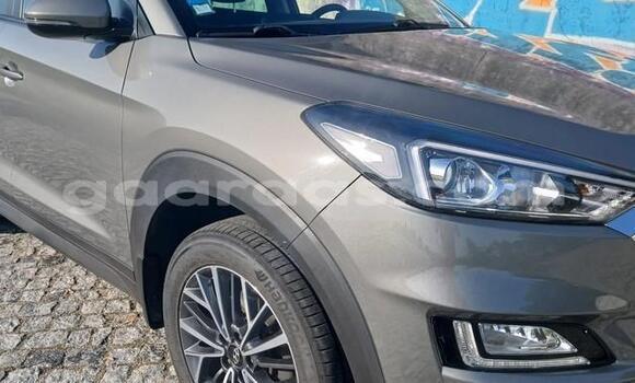 Acheter Occasion Voiture Hyundai Tucson Gris métallisé à Dagana, Saint-Louis Acheter Occasion Voiture Hyundai Tucson Gris métallisé à Dagana, Saint-Louis