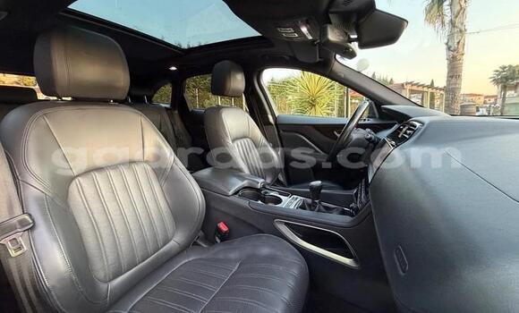 Acheter Occasion Voiture Jaguar F-Pace Noir à Damniadio, Dakar Acheter Occasion Voiture Jaguar F-Pace Noir à Damniadio, Dakar
