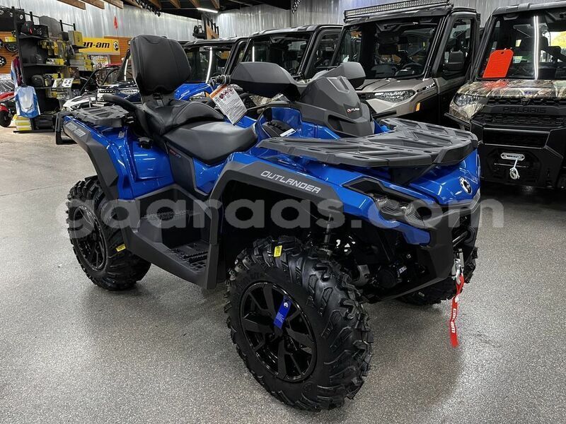 Big with watermark yamaha tmax bagmati behind berlin 33837