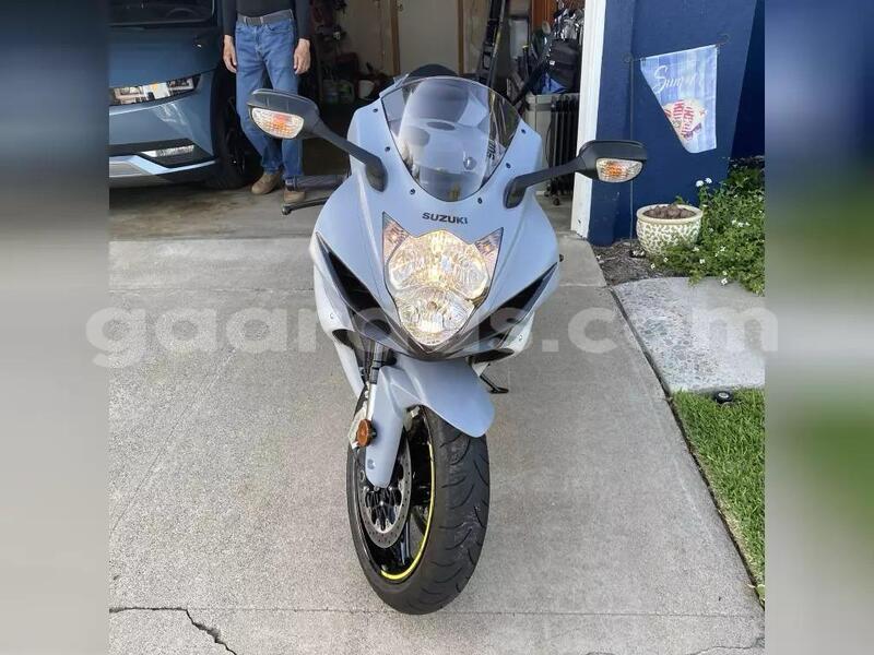 Big with watermark yamaha tmax bagmati behind berlin 33837