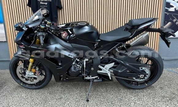 Dieundeu Beess Yamaha TMAX Black Bike in Behind berlin in Bagmati Dieundeu Beess Yamaha TMAX Black Bike in Behind berlin in Bagmati