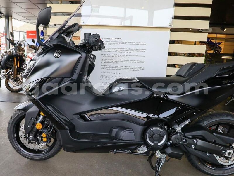 Big with watermark yamaha tmax bagmati behind berlin 33837