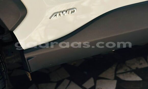Acheter Occasion Voiture Toyota RAV4 Blanc à Dakar, Dakar Acheter Occasion Voiture Toyota RAV4 Blanc à Dakar, Dakar
