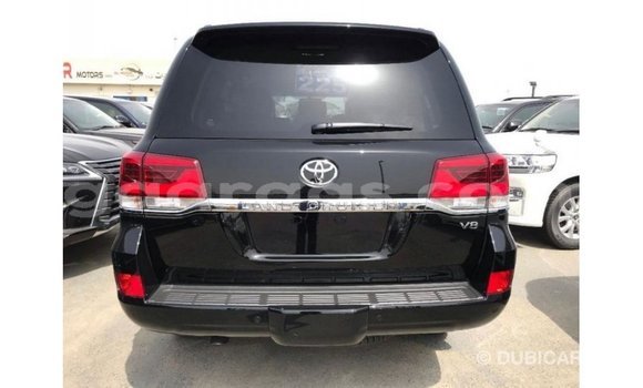 Acheter Import Utilitaire Toyota Land Cruiser Noir à Import - Dubai, Dakar Acheter Import Utilitaire Toyota Land Cruiser Noir à Import - Dubai, Dakar