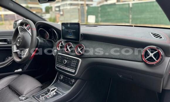 Acheter Occasion Voiture Mercedes‒Benz CLA-klasse AMG Blanc à Dabo, Kolda Acheter Occasion Voiture Mercedes‒Benz CLA-klasse AMG Blanc à Dabo, Kolda
