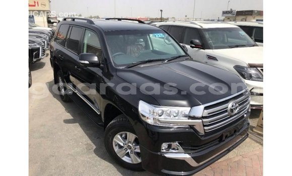 Acheter Import Utilitaire Toyota Land Cruiser Noir à Import - Dubai, Dakar Acheter Import Utilitaire Toyota Land Cruiser Noir à Import - Dubai, Dakar