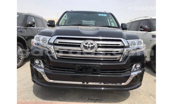 Acheter Import Utilitaire Toyota Land Cruiser Noir à Import - Dubai, Dakar Acheter Import Utilitaire Toyota Land Cruiser Noir à Import - Dubai, Dakar