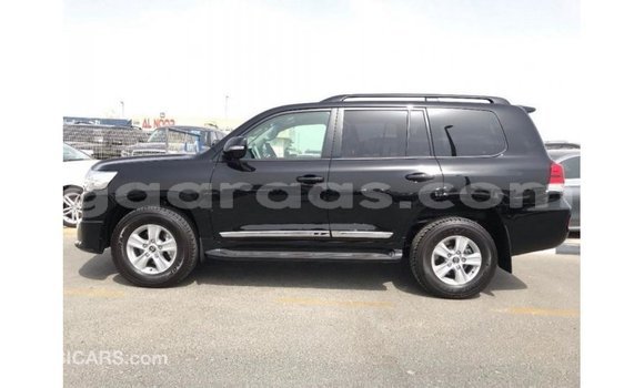 Acheter Import Utilitaire Toyota Land Cruiser Noir à Import - Dubai, Dakar Acheter Import Utilitaire Toyota Land Cruiser Noir à Import - Dubai, Dakar