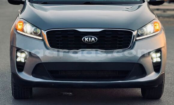 Dieundeu Occasion Kia Sorento Beige Auto in Dakar in Dakar Dieundeu Occasion Kia Sorento Beige Auto in Dakar in Dakar