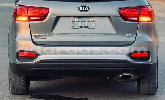 Dieundeu Occasion Kia Sorento Beige Auto in Dakar in Dakar Dieundeu Occasion Kia Sorento Beige Auto in Dakar in Dakar