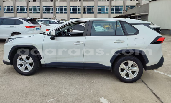 Acheter Occasion Voiture Toyota Rav 4 Blanc à Dakar, Dakar Acheter Occasion Voiture Toyota Rav 4 Blanc à Dakar, Dakar