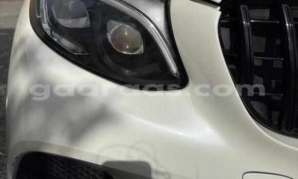 Acheter Occasion Voiture Mercedes‒Benz AMG GLC Coupe Blanc à Dabo, Kolda Acheter Occasion Voiture Mercedes‒Benz AMG GLC Coupe Blanc à Dabo, Kolda