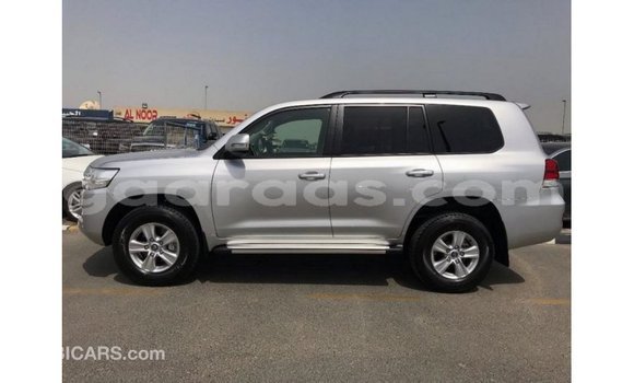 Acheter Import Utilitaire Toyota Land Cruiser Autre à Import - Dubai, Dakar Acheter Import Utilitaire Toyota Land Cruiser Autre à Import - Dubai, Dakar