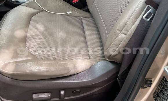 Buy Used Hyundai Tucson Beige Car in Dakar in Dakar Buy Used Hyundai Tucson Beige Car in Dakar in Dakar