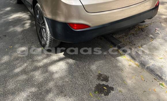 Buy Used Hyundai Tucson Beige Car in Dakar in Dakar Buy Used Hyundai Tucson Beige Car in Dakar in Dakar