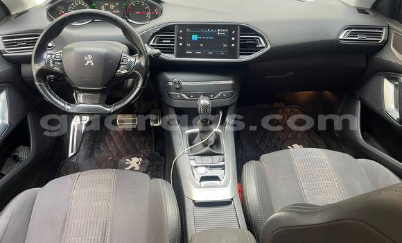 Acheter Neuf Voiture Peugeot 308 Gray à Dakar, Dakar Acheter Neuf Voiture Peugeot 308 Gray à Dakar, Dakar