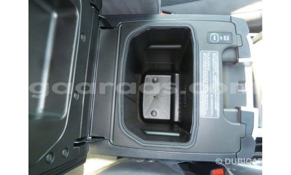 Acheter Import Utilitaire Toyota Land Cruiser Noir à Import - Dubai, Dakar Acheter Import Utilitaire Toyota Land Cruiser Noir à Import - Dubai, Dakar