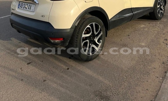 Acheter Occasion Voiture Renault Captur Beige à Dakar, Dakar Acheter Occasion Voiture Renault Captur Beige à Dakar, Dakar