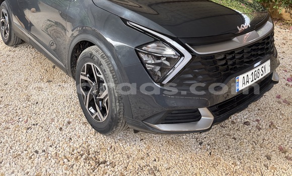 Dieundeu Beess Kia Sportage Silver Auto in M'Bour in Région de Thiès