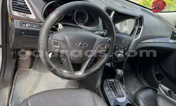 Buy Used Hyundai Santa Fe Other Car in Dakar in Dakar Buy Used Hyundai Santa Fe Other Car in Dakar in Dakar
