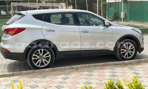 Buy Used Hyundai Santa Fe Other Car in Dakar in Dakar Buy Used Hyundai Santa Fe Other Car in Dakar in Dakar