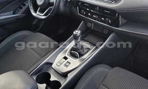 Buy Used Nissan Qashqai White Car in Dakar in Dakar Buy Used Nissan Qashqai White Car in Dakar in Dakar