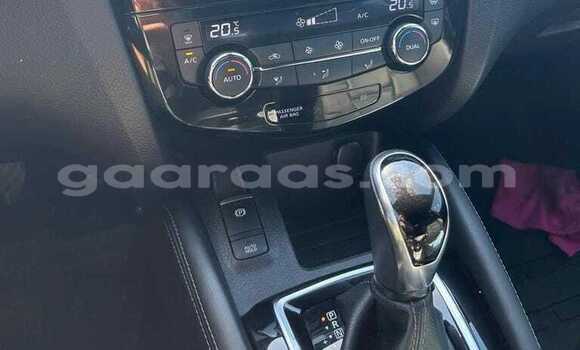 Buy Used Nissan Qashqai Black Car in Dakar in Dakar Buy Used Nissan Qashqai Black Car in Dakar in Dakar