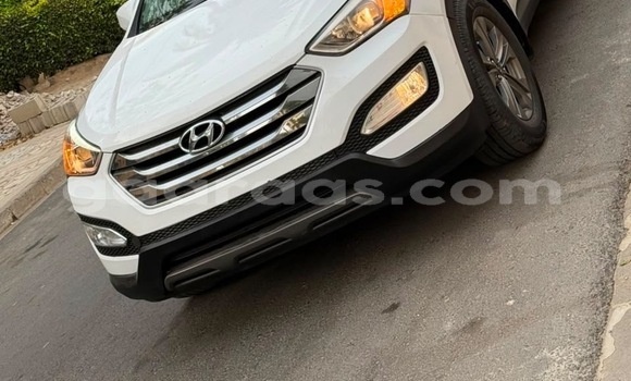 Buy Used Hyundai Santa Fe White Car in Dakar in Dakar Buy Used Hyundai Santa Fe White Car in Dakar in Dakar