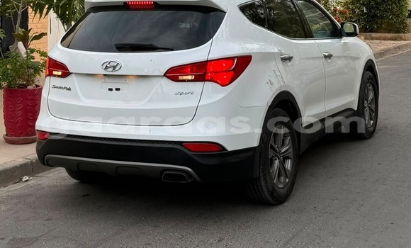 Buy Used Hyundai Santa Fe White Car in Dakar in Dakar Buy Used Hyundai Santa Fe White Car in Dakar in Dakar