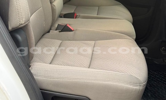Buy Used Hyundai Santa Fe White Car in Dakar in Dakar Buy Used Hyundai Santa Fe White Car in Dakar in Dakar