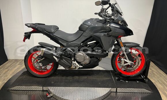 Acheter Import Moto Ducati Monster Gray à Bambey, Diourbel Acheter Import Moto Ducati Monster Gray à Bambey, Diourbel