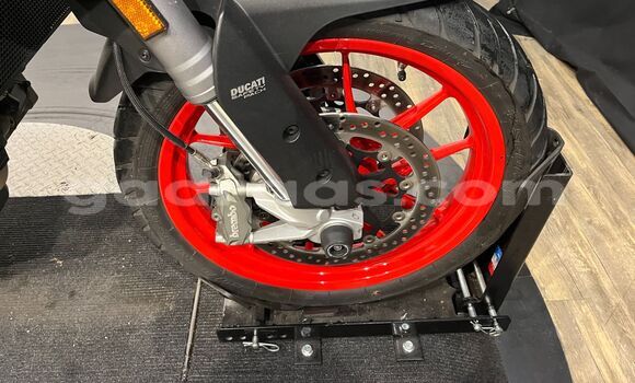 Acheter Import Moto Ducati Monster Gray à Bambey, Diourbel Acheter Import Moto Ducati Monster Gray à Bambey, Diourbel
