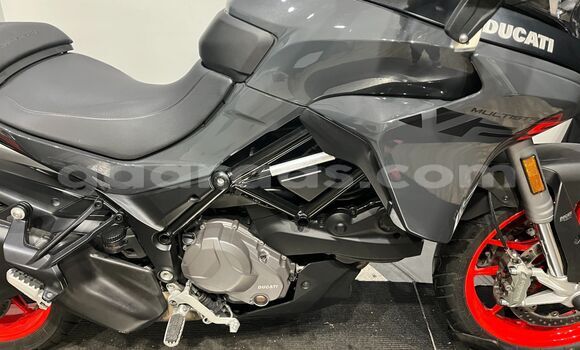 Acheter Import Moto Ducati Monster Gray à Bambey, Diourbel Acheter Import Moto Ducati Monster Gray à Bambey, Diourbel
